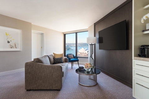 Four Seasons Hotel Sydney - Accommodation Yamba 1