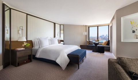 Four Seasons Hotel Sydney - Accommodation Yamba 7