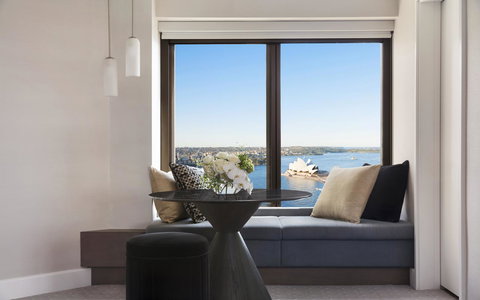 Four Seasons Hotel Sydney - Accommodation Yamba 3