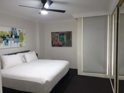 Liv Apartments Haymarket - Accommodation Yamba 5