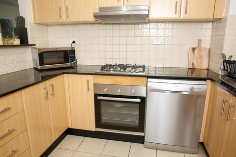 Liv Apartments Haymarket - Accommodation Yamba 26