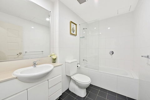 Comfortable Apartment In Central Sydney - Accommodation Yamba 4