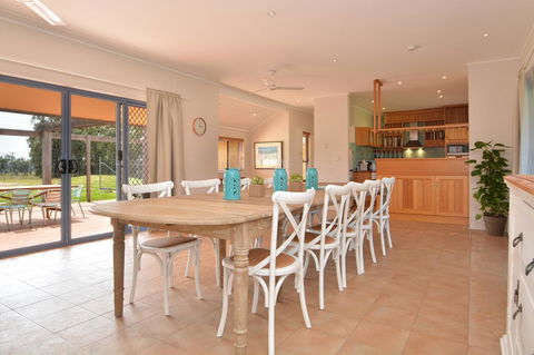JE Guesthouse, Central To All The Hunter Valley Has To Offer - Accommodation Yamba 0