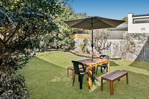 Seaspray - Manly Beach Apartment Close To The Sand - Accommodation Yamba 3