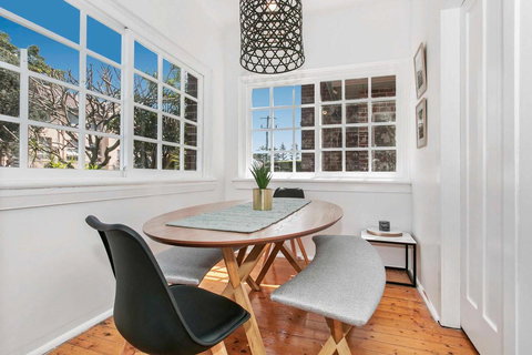 Seaspray - Manly Beach Apartment Close To The Sand - Accommodation Yamba 2