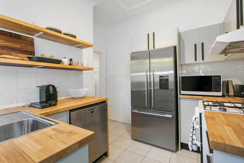 Seaspray - Manly Beach Apartment Close To The Sand - Accommodation Yamba 7