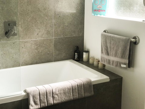 Woollahra Gem, Spectacular Views And Garden Paradise - Accommodation Yamba 20