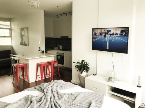 Woollahra Gem, Spectacular Views And Garden Paradise - Accommodation Yamba 10