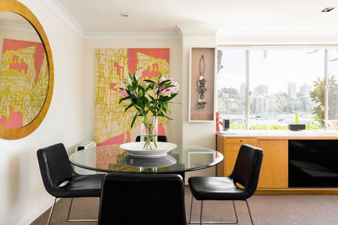 Waterfront Apartment Brimming With Inspirational Artwork - Accommodation Yamba 21