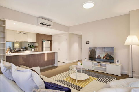 Stunning Sunset Water View 2BEDs On High Rises - Accommodation Yamba 1