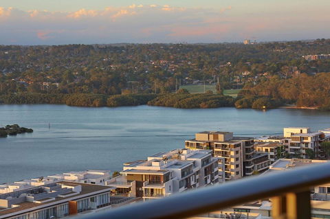 Stunning Sunset Water View 2BEDs On High Rises - Accommodation Yamba 7