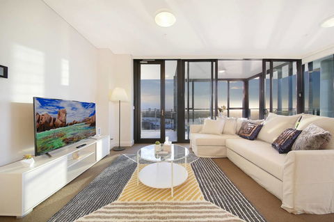 Stunning Sunset Water View 2BEDs On High Rises - Accommodation Yamba 5