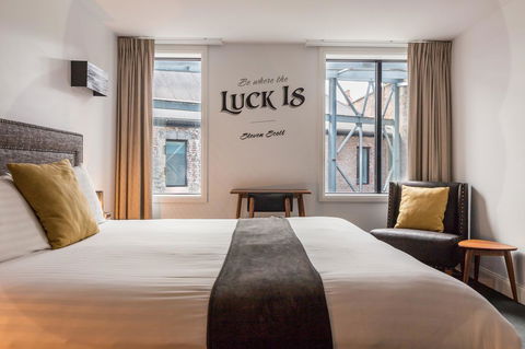The Lucky Hotel - Accommodation Yamba 20
