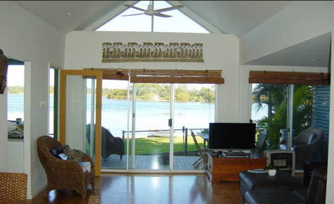 Swan Bay Hideaway - Accommodation Yamba 12