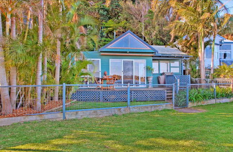Swan Bay Hideaway - Accommodation Yamba 0