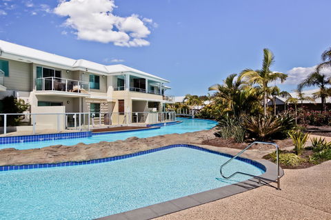 Pacific Blue, Salamander Bay - Accommodation Yamba 0