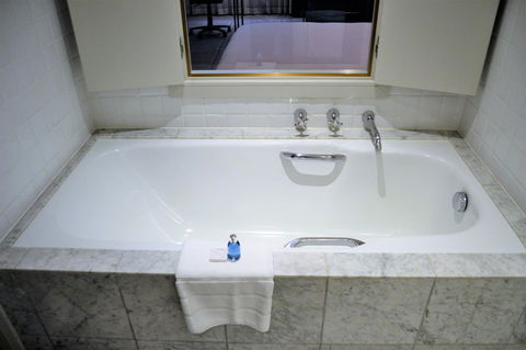 Radisson Blu Plaza Hotel Sydney - Accommodation Yamba 37