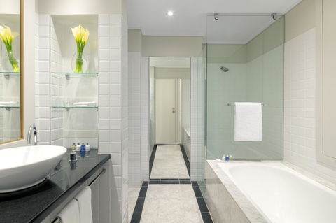 Radisson Blu Plaza Hotel Sydney - Accommodation Yamba 7