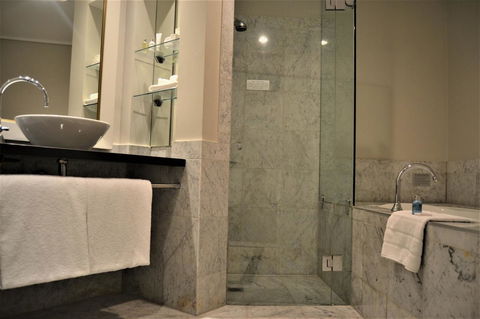 Radisson Blu Plaza Hotel Sydney - Accommodation Yamba 40
