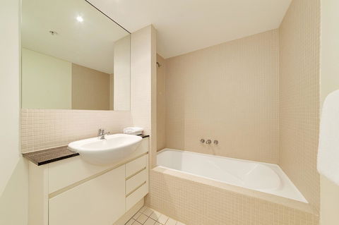 Wyndel Apartments - Apex North Sydney - Accommodation Yamba 9