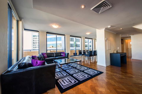 Seasons Harbour Plaza - Accommodation Yamba 26