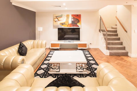 Seasons Harbour Plaza - Accommodation Yamba 4