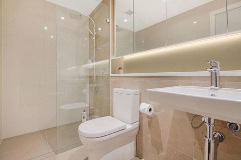 Brand New 3 Bedrooms Apt With Waterfront View - Accommodation Yamba 1