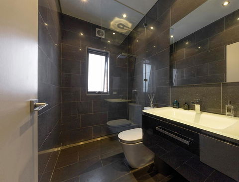 BONDI BEACH PRIME 1 Bedroom + Sunroom - Accommodation Yamba 1
