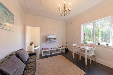 BONDI BEACH PRIME 1 Bedroom + Sunroom - Accommodation Yamba 3