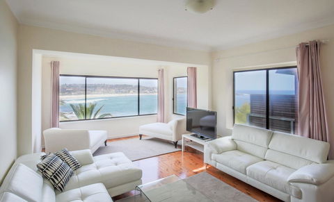 Ultimate Bondi Escape #2 - A Bondi Beach Holiday Home - Accommodation Yamba 2
