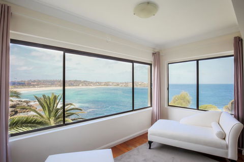 Ultimate Bondi Escape #2 - A Bondi Beach Holiday Home - Accommodation Yamba 0