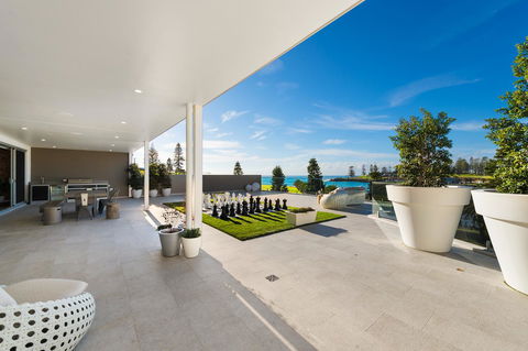 Belle Vue- Penthouse At Black Beach - Accommodation Yamba 2