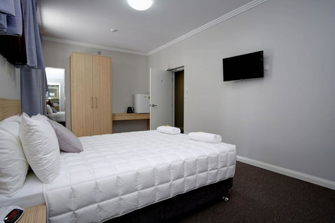 Lakes And Ocean Hotel Forster - Accommodation Yamba 15