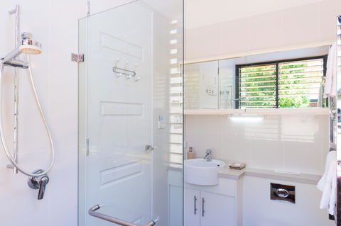 By The Beach B&B Self Contained Apartments - Accommodation Yamba 10