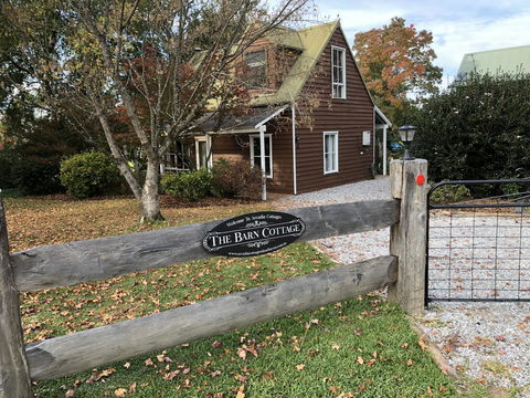 Arcadia - The Barn Cottage & Rosehill Cottage - Accommodation Yamba 1