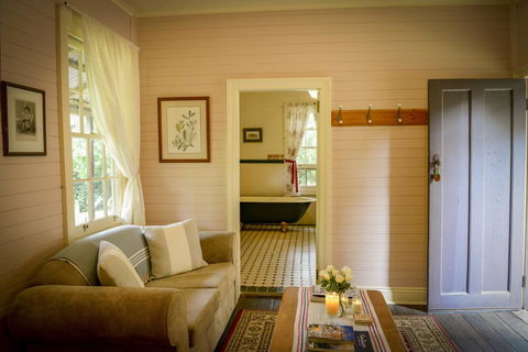 Arcadia - The Barn Cottage & Rosehill Cottage - Accommodation Yamba 20