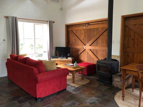 Arcadia - The Barn Cottage & Rosehill Cottage - Accommodation Yamba 10