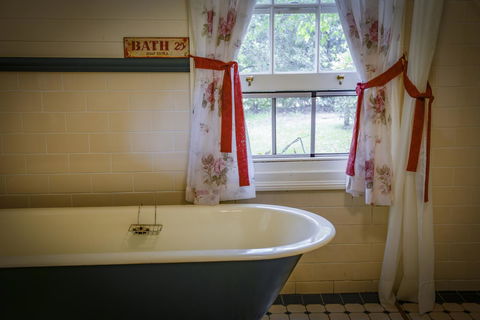 Arcadia - The Barn Cottage & Rosehill Cottage - Accommodation Yamba 18