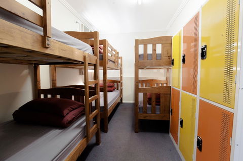 Mad Monkey Broadway - Accommodation Yamba 7