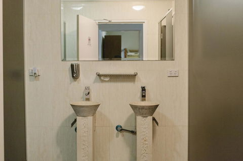 Mad Monkey Broadway - Accommodation Yamba 31