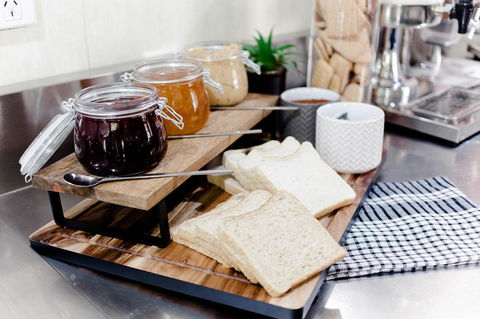 Mad Monkey Broadway - Accommodation Yamba 4