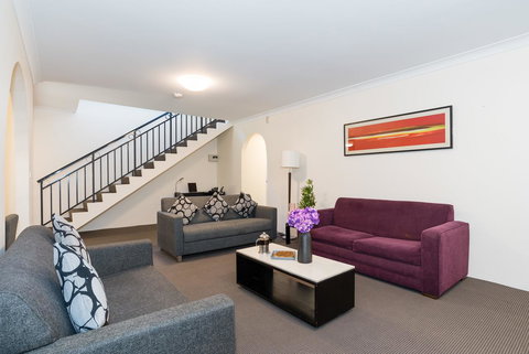 Eastwood Furnished Apartments - Accommodation Yamba 3