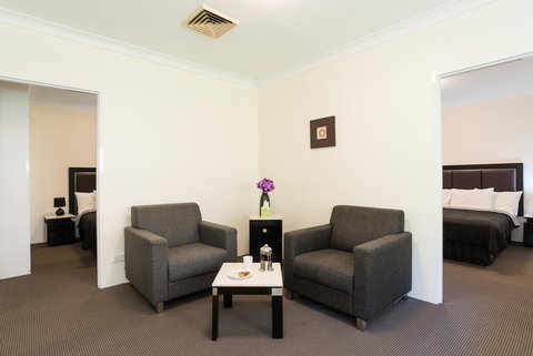 Eastwood Furnished Apartments - Accommodation Yamba 4