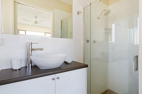 Baywatch Apartments Merimbula - Accommodation Yamba 13