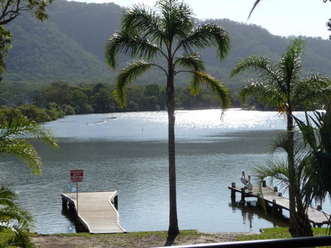 Pelican H2O One & Two Bedroom Apartments - Accommodation Yamba 2