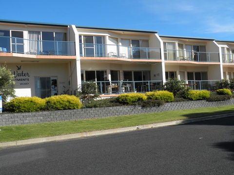 BlueWater Apartments - Accommodation Yamba 2