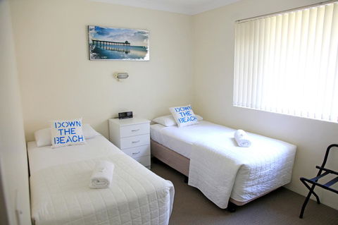 Beach House Holiday Apartments - Accommodation Yamba 24