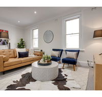 Large stylish and quiet penthouse steps from surf - Accommodation Yamba