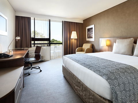Hotel Urban St Leonards - Accommodation Yamba 1
