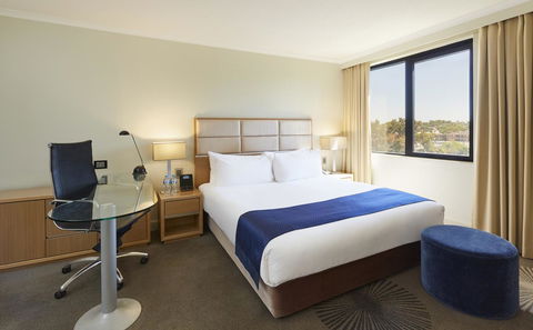 Holiday Inn Parramatta, An IHG Hotel - Accommodation Yamba 3